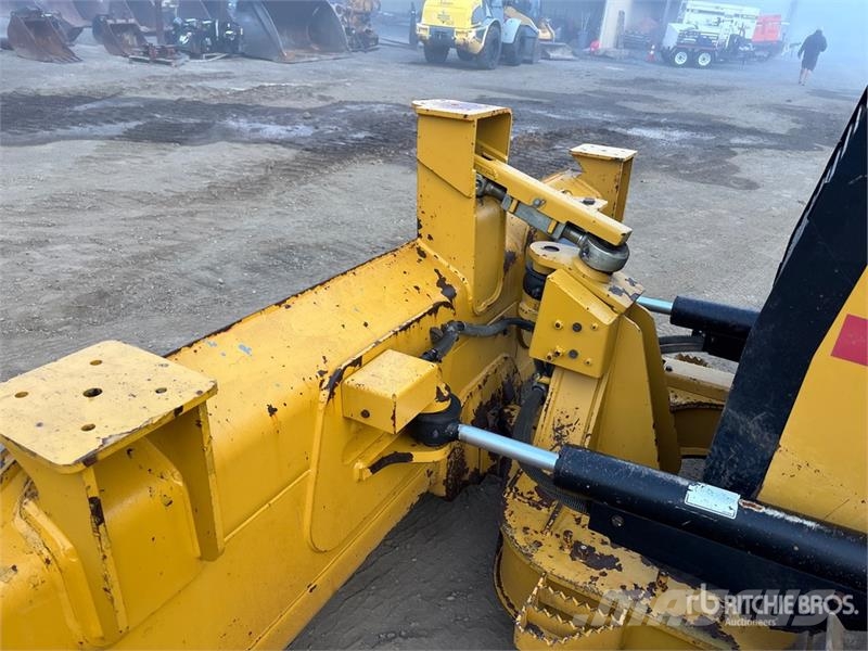 CAT D3K2 LGP Buldozer sobre oruga