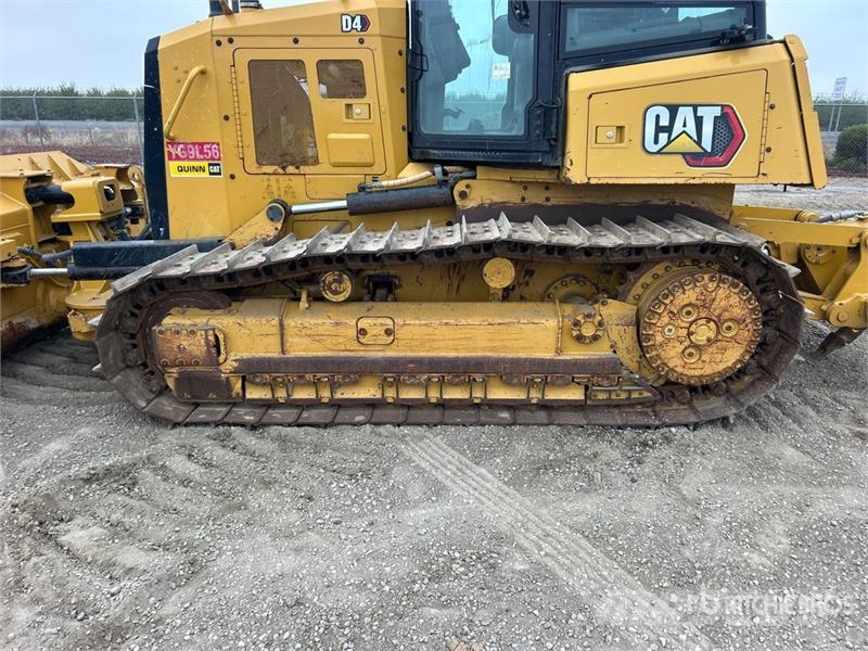 CAT D4 Buldožerji goseničarji