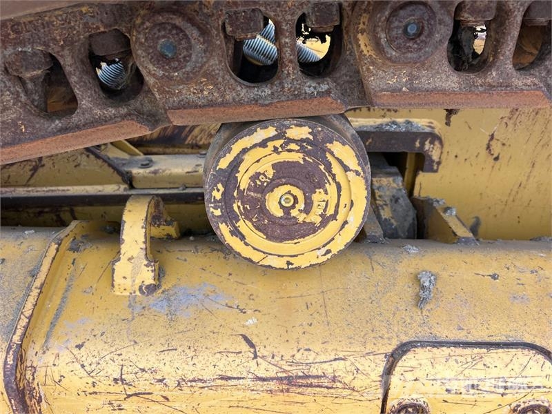 CAT D4 Buldožerji goseničarji