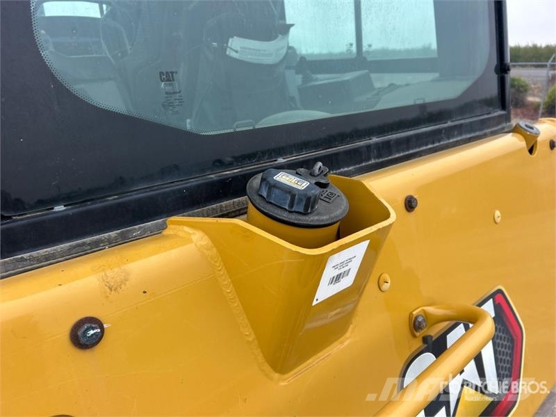 CAT D4 Buldožerji goseničarji