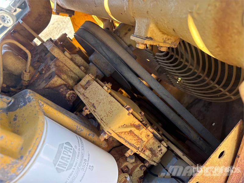 CAT D4E Pipelayer Buldožerji za polaganje cevi