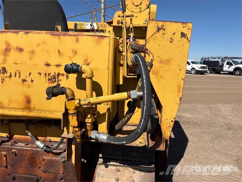 CAT D4E Pipelayer Buldožerji za polaganje cevi