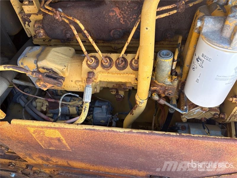 CAT D4E Pipelayer Buldožerji za polaganje cevi