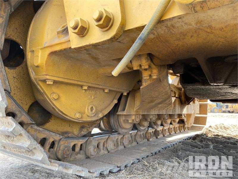 CAT D4E Pipelayer w/ Midwestern Conversion Poseur de canalisation
