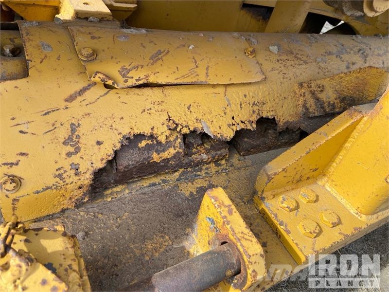CAT D4E Pipelayer w/ Midwestern CatD4EX Conversion Poseur de canalisation