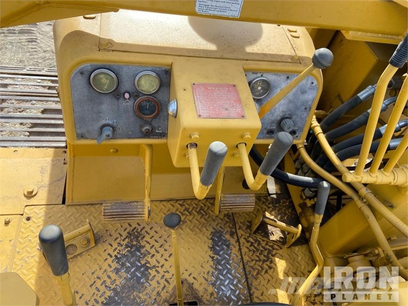 CAT D4E Pipelayer w/ Midwestern Conversion Poseur de canalisation