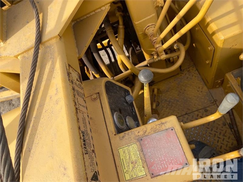 CAT D4E Pipelayer w/ Midwestern CatD4EX Conversion Poseur de canalisation