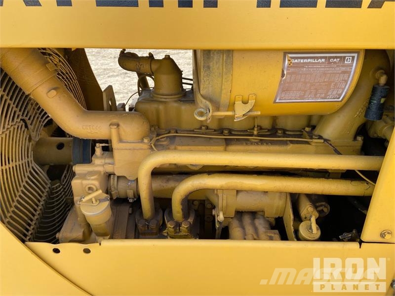 CAT D4E Pipelayer w/ Midwestern Conversion Poseur de canalisation