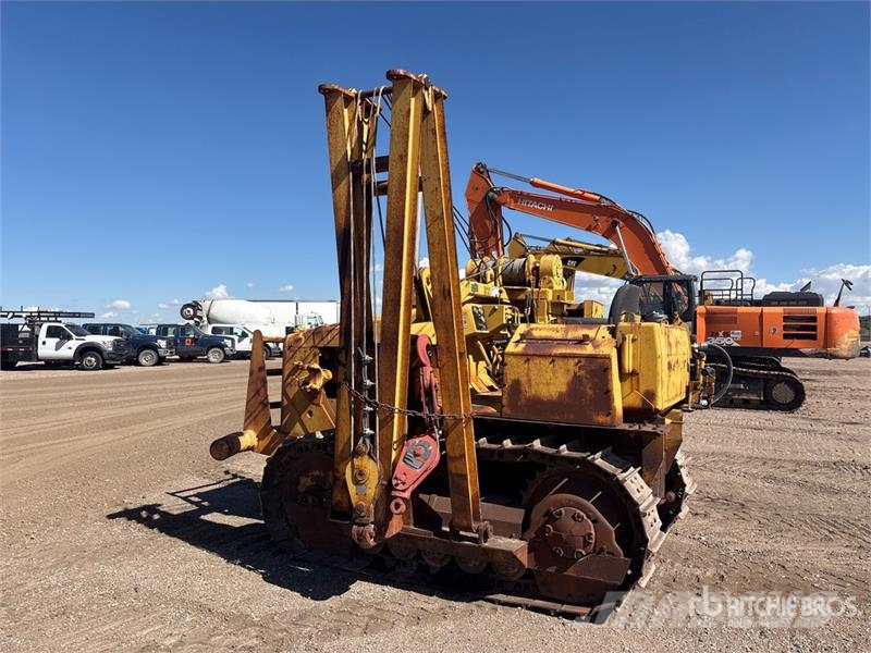 CAT D4E Pipelayer w/ Midwestern D4E Conversion Pokladače potrubí