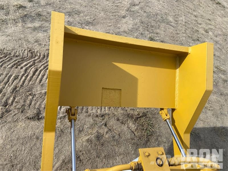 CAT D4E Pipelayer w/ Midwestern Conversion Poseur de canalisation