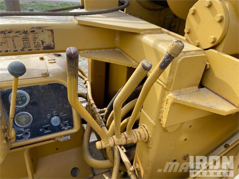 CAT D4E Pipelayer w/ Midwestern CatD4EX Conversion Poseur de canalisation