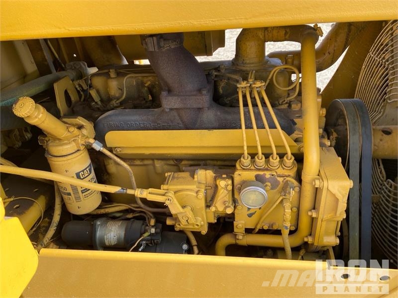 CAT D4E Pipelayer w/ Midwestern Conversion Poseur de canalisation