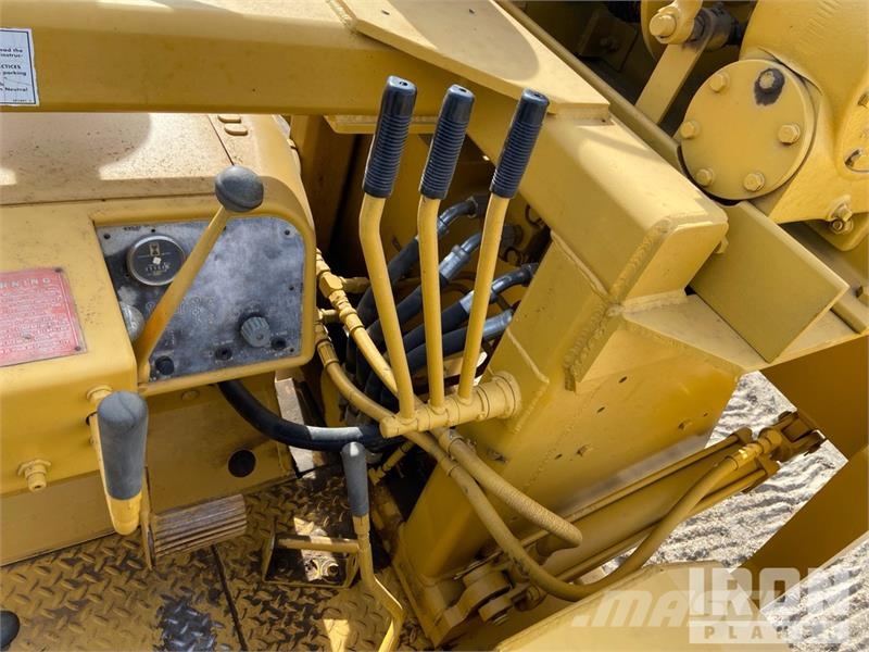 CAT D4E Pipelayer w/ Midwestern Conversion Poseur de canalisation