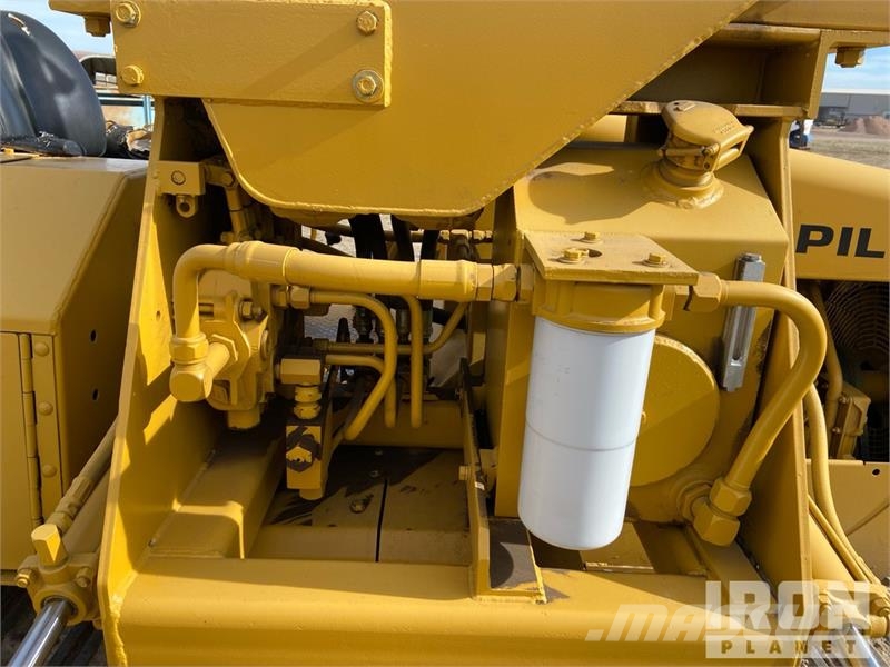 CAT D4E Pipelayer w/ Midwestern Conversion Poseur de canalisation