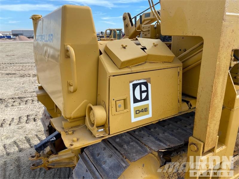 CAT D4E Pipelayer w/ Midwestern CatD4EX Conversion Poseur de canalisation