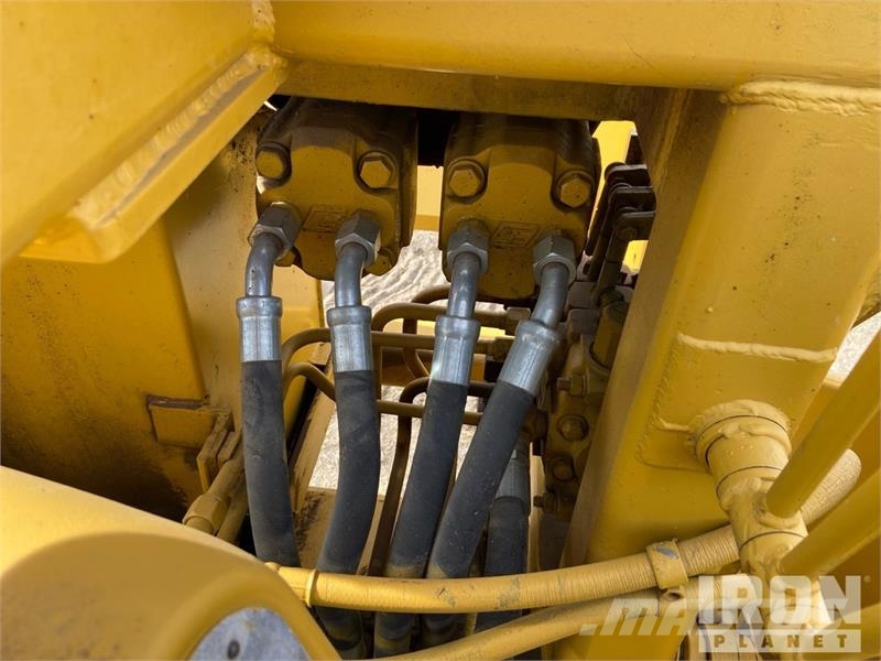CAT D4E Pipelayer w/ Midwestern Conversion Poseur de canalisation