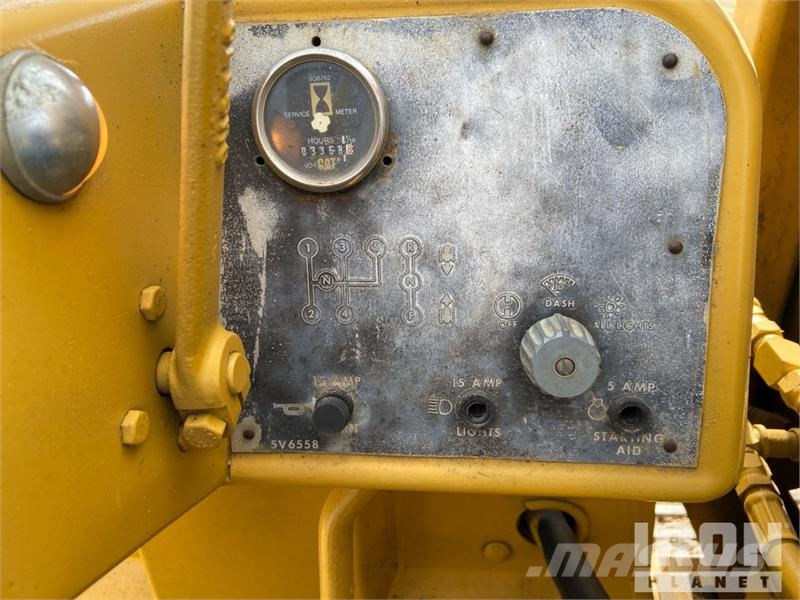 CAT D4E Pipelayer w/ Midwestern Conversion Poseur de canalisation