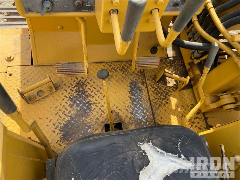 CAT D4E Pipelayer w/ Midwestern Conversion Poseur de canalisation