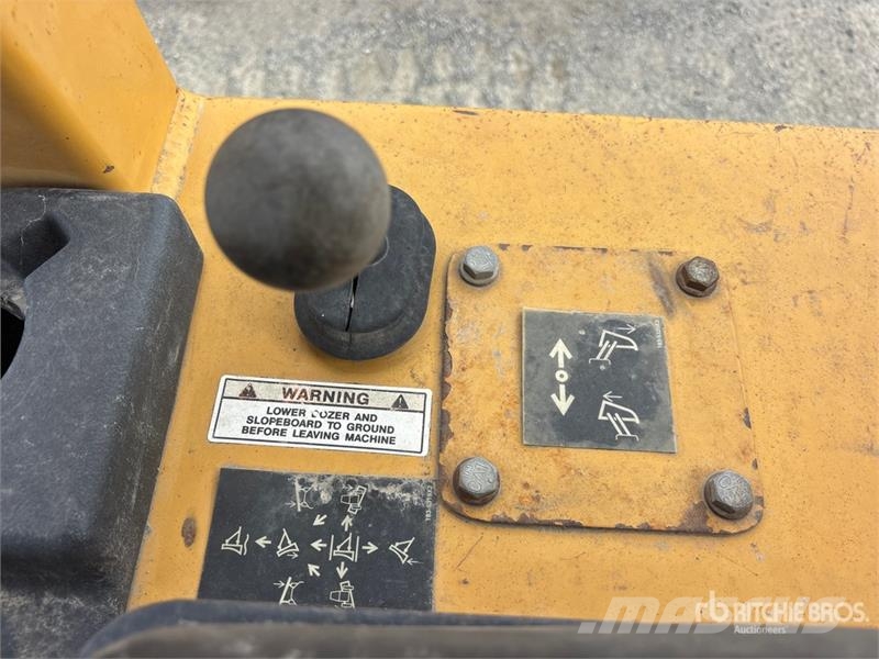 CAT D4G XL Crawler Dozer Buldožerji goseničarji