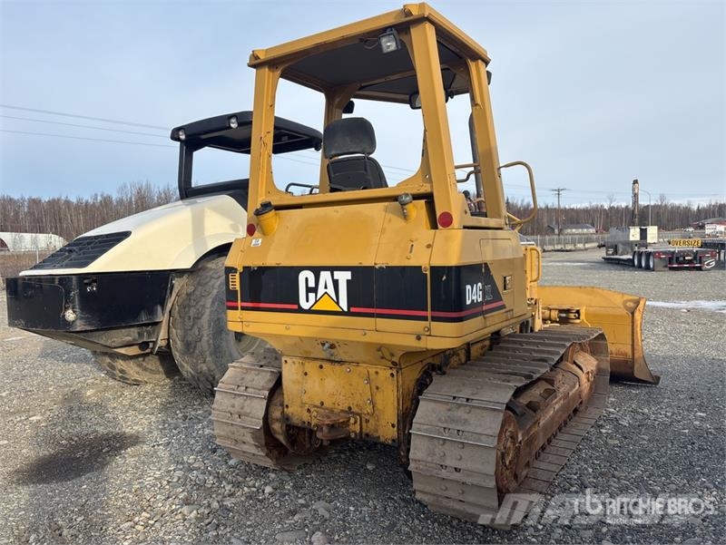 CAT D4G XL Crawler Dozer ブルドーザー