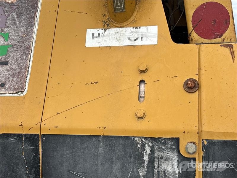 CAT D4G XL Crawler Dozer Buldožerji goseničarji