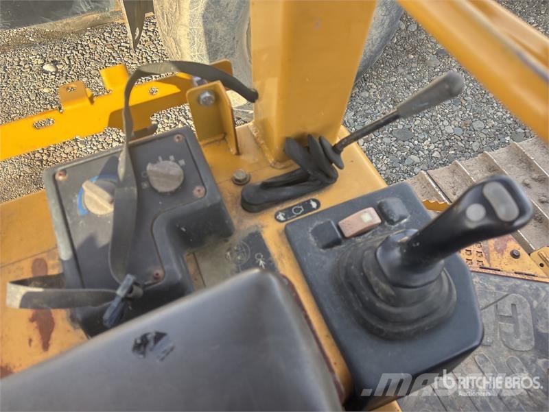 CAT D4G XL Crawler Dozer ブルドーザー