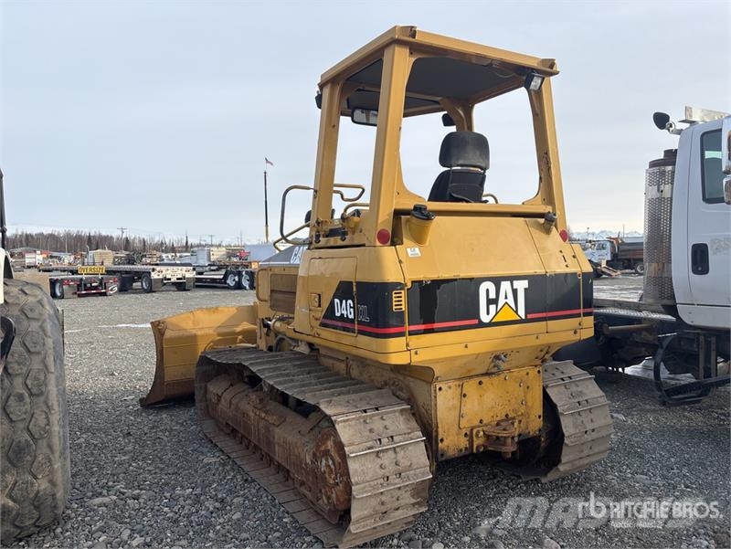 CAT D4G XL Crawler Dozer ブルドーザー