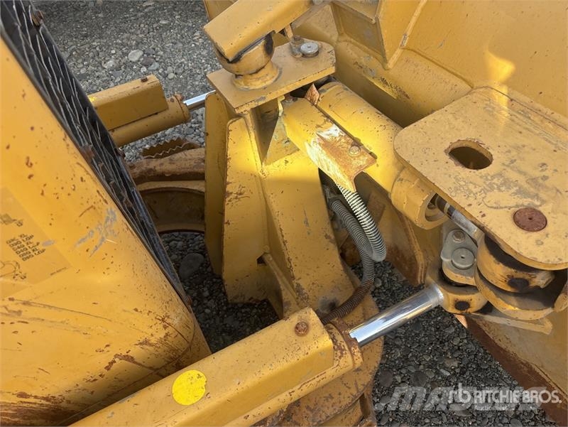CAT D4G XL Crawler Dozer ブルドーザー