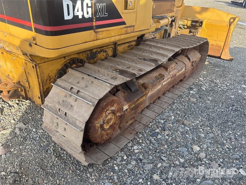 CAT D4G XL Crawler Dozer ブルドーザー