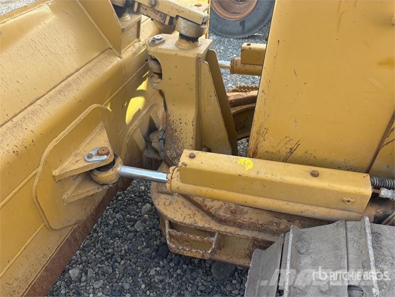 CAT D4G XL Crawler Dozer ブルドーザー