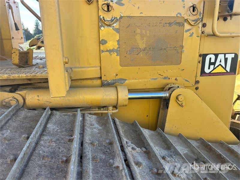 CAT D4H Crawler Dozer Buldooserid