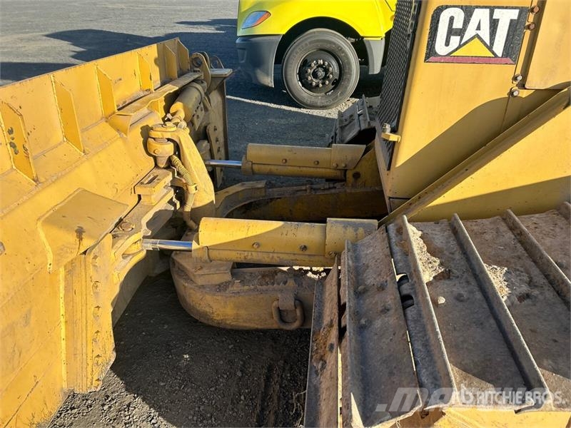 CAT D4H Crawler Dozer Buldooserid