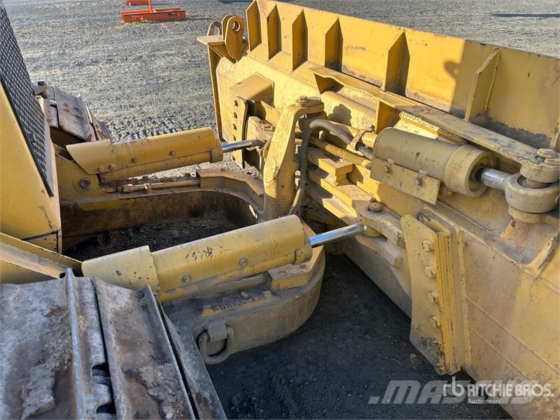 CAT D4H Crawler Dozer Buldooserid