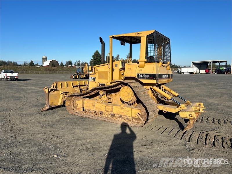 CAT D4H Crawler Dozer Buldooserid
