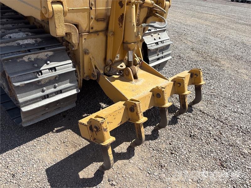 CAT D5C Series lll Pásové dozery
