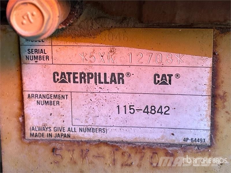 CAT D5C Series lll بلدوزرات مجنزرة