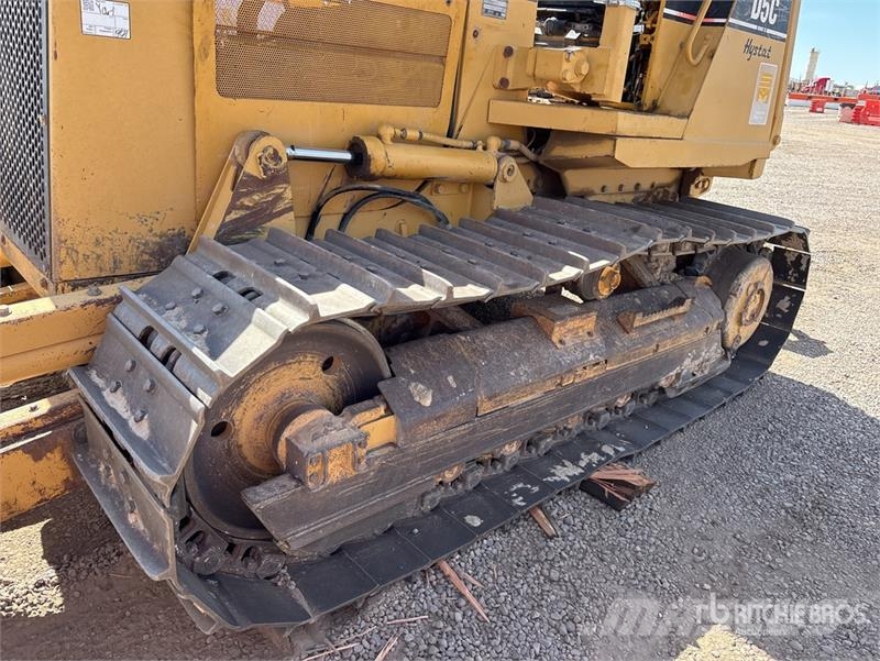 CAT D5C Series lll Pásové dozery