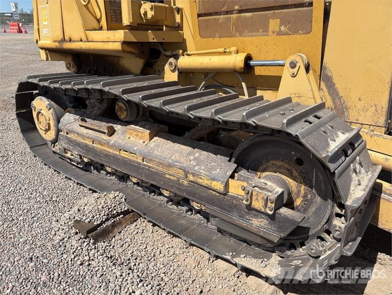 CAT D5C Series lll Pásové dozery