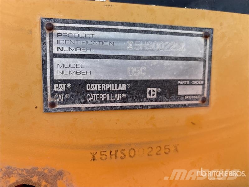 CAT D5C Series lll Pásové dozery