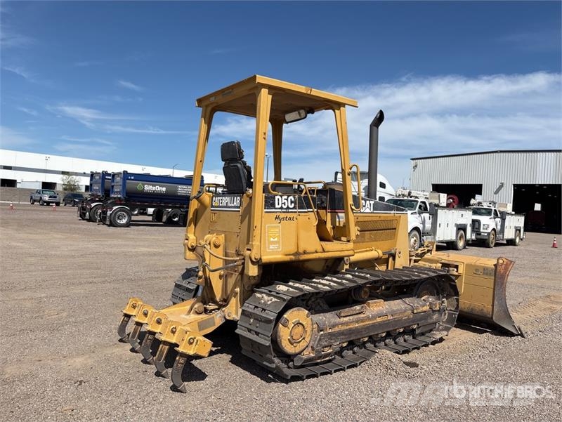 CAT D5C Series lll Pásové dozery