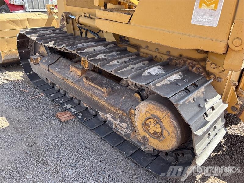 CAT D5C Series lll Pásové dozery