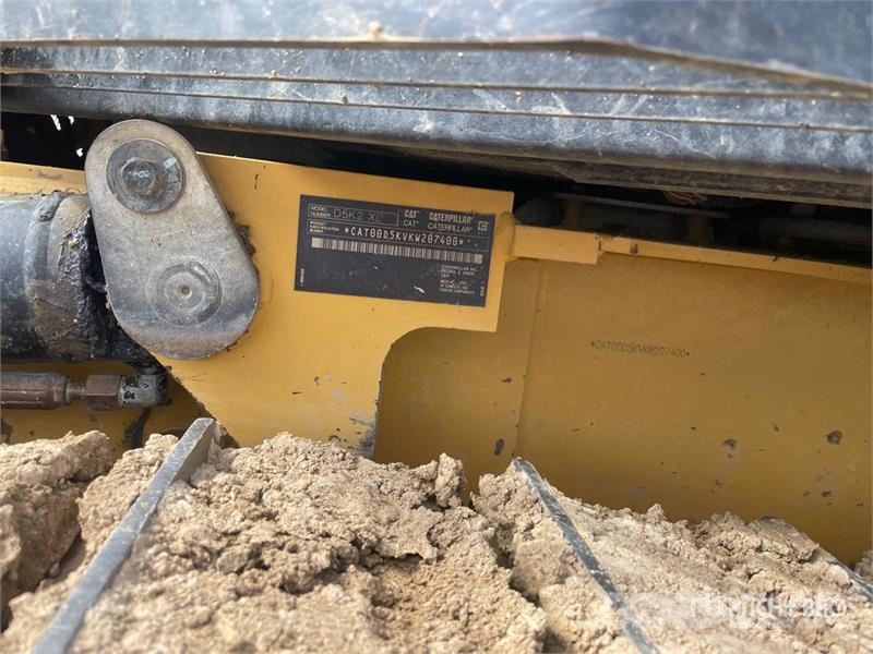 CAT D5K2 XL Buldožeri guseničari