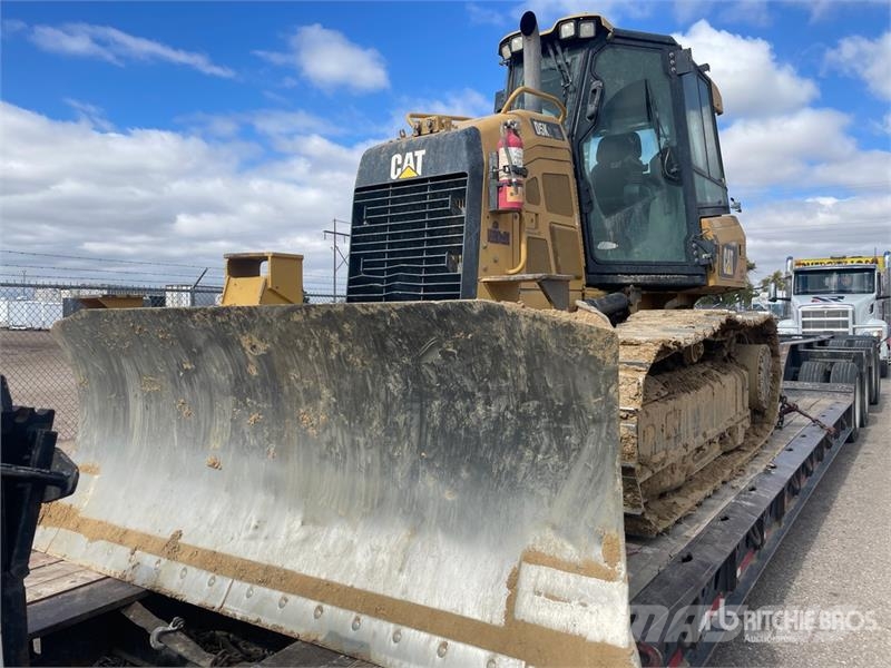 CAT D5K2 XL Buldožeri guseničari