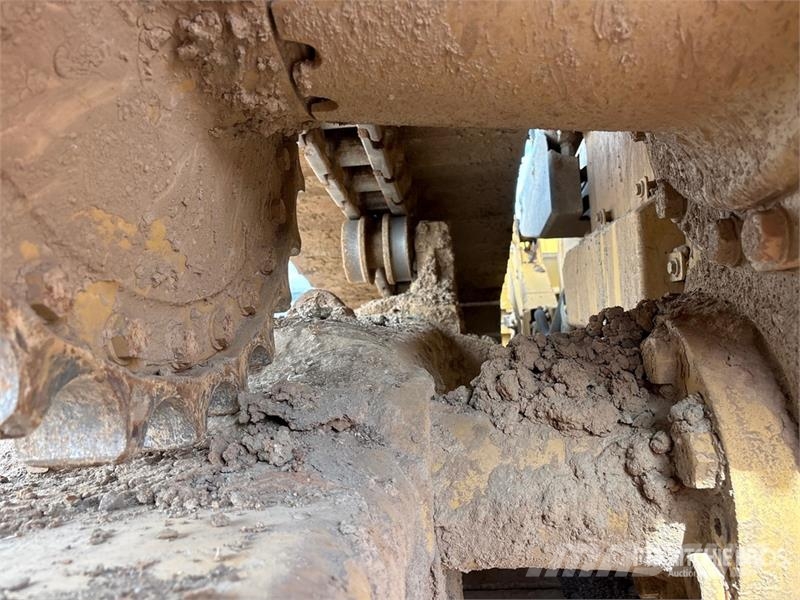 CAT D6 lánctalpas dózerek