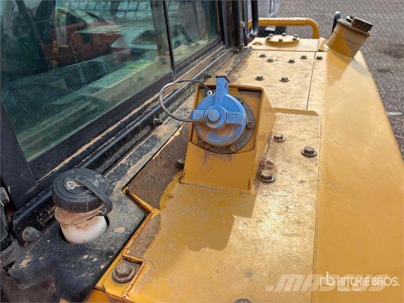CAT D6 lánctalpas dózerek