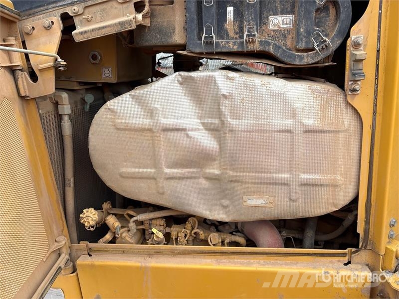 CAT D6 lánctalpas dózerek