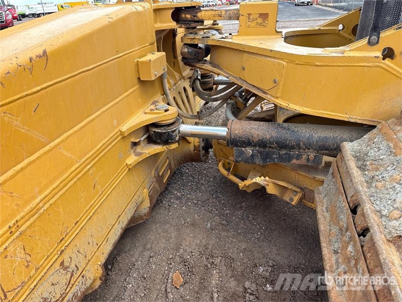 CAT D6 lánctalpas dózerek