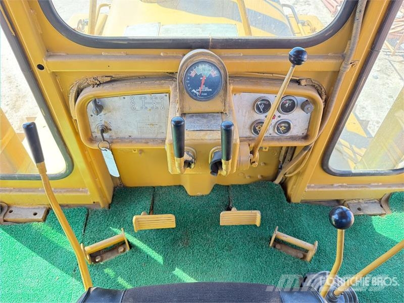 CAT D6C Crawler Dozer Buldožeri guseničari