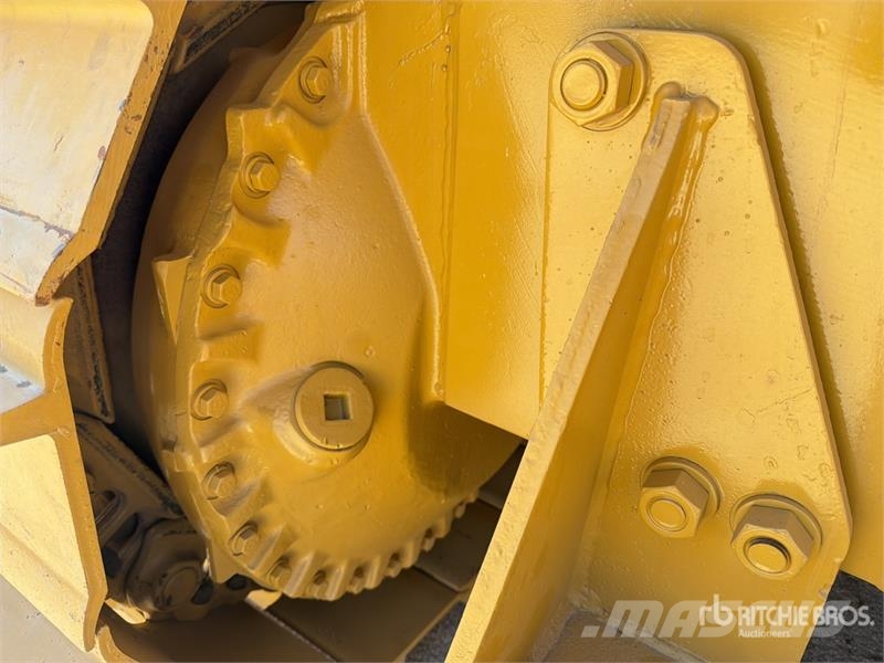CAT D6C Crawler Dozer Buldožeri guseničari