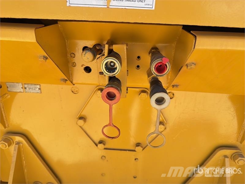 CAT D6C Crawler Dozer Buldožeri guseničari